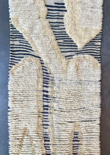 Load image into Gallery viewer, BENI OURAIN RUNNER #645 - Handmade Runner