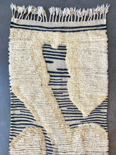 Load image into Gallery viewer, BENI OURAIN RUNNER #645 - Handmade Runner
