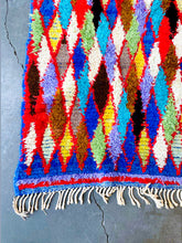 Load image into Gallery viewer, BOUCHEROUITE MOROCCAN RUG #581 - Vintage Handmade Carpet