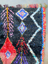 Load image into Gallery viewer, BOUCHEROUITE MOROCCAN RUG #573 - Vintage Handmade Carpet