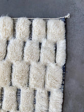 Load image into Gallery viewer, BENI OURAIN RUNNER #630 - Handmade Runner