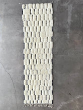 Load image into Gallery viewer, BENI OURAIN RUNNER #630 - Handmade Runner