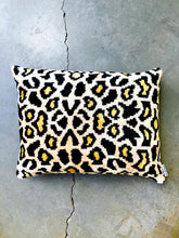 Load image into Gallery viewer, TURKISH VELVET PILLOW #497 - On Sale!