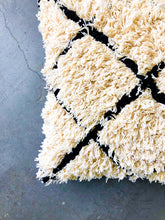 Load image into Gallery viewer, MOROCCAN COTTON PILLOW #432