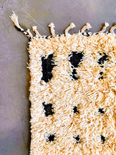 Load image into Gallery viewer, BOUJAD MOROCCAN RUG #537 - Handmade Carpet - On Sale!