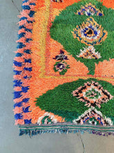 Load image into Gallery viewer, BOUCHEROUITE MOROCCAN RUNNER #582 - Vintage Handmade Carpet
