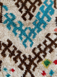 AZILAL MOROCCAN RUNNER #660 - Vintage Handmade Carpet