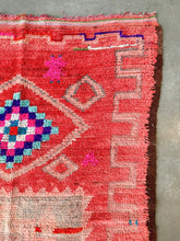 Load image into Gallery viewer, MOROCCAN RUG #574 - VINTAGE HANDMADE CARPET - ON SALE!
