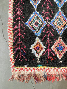 BOUCHEROUITE MOROCCAN RUG #580 - Vintage Handmade Carpet