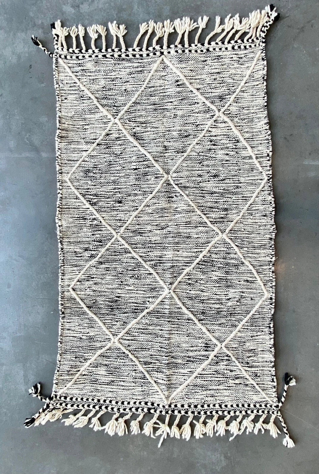 ZANAFI MOROCCAN RUNNER #624 - Handmade Carpet