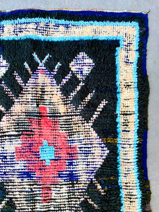 AZILAL MOROCCAN RUG #611 - Vintage Handmade Carpet