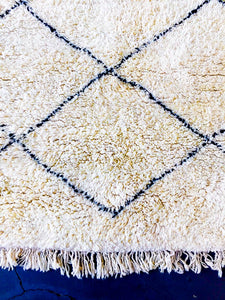 BENI OURAIN MOROCCAIN #36 - Vintage Handmade Carpet