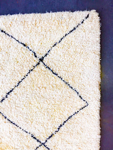 BENI OURAIN MOROCCAIN #36 - Vintage Handmade Carpet