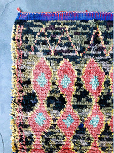 BOUCHEROUITE MOROCCAN RUG #277 - Vintage Handmade Carpet