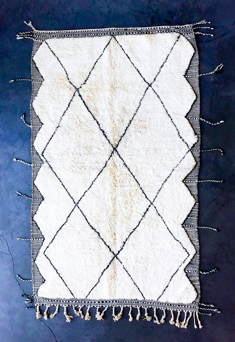 BENI OURAIN MOROCCAN RUG #29 - Handmade Carpet