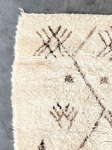 BENI OURAIN MOROCCAN RUG #325 - Vintage Handmade Carpet On Sale!