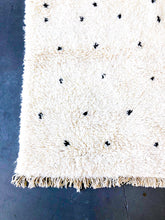 Load image into Gallery viewer, BENI OURAIN MOROCCAN RUG #269 - Handmade Carpet - On Sale!
