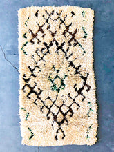 Load image into Gallery viewer, AZILAL MOROCCAN RUNNER #71 - Vintage Handmade Carpet
