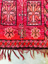 Load image into Gallery viewer, BOUJAD MOROCCAN RUG #43 - Vintage Handmade Carpet
