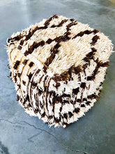 Load image into Gallery viewer, BENI OURAIN MOROCCAN POUF #108 - Vintage Handmade Cushion

