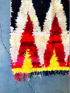 BOUCHEROUITE MOROCCAN RUG #303 - Vintage Handmade Carpet