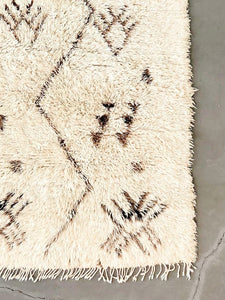 BENI OURAIN MOROCCAN RUG #325 - Vintage Handmade Carpet On Sale!