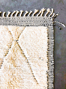 BENI OURAIN MOROCCAN RUG #308 - Handmade Carpet