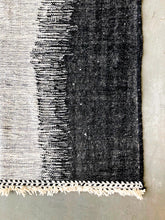 Load image into Gallery viewer, ZANAFI MOROCCAN RUG #412 - Handmade Carpet - On Sale!
