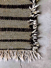 Load image into Gallery viewer, ZANAFI MOROCCAN MAT #49 - Handmade Carpet
