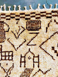 AZILAL MOROCCAN RUG #202 - Vintage Handmade Carpet