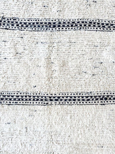 BENI OURAIN MOROCCAN #547 - Vintage Handmade Carpet
