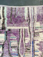 Load image into Gallery viewer, BOUJAD MOROCCAN RUG #567 - Vintage Handmade Carpet
