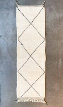 Load image into Gallery viewer, BENI OURAIN MOROCCAN #558 - Handmade Runner
