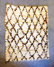 Load image into Gallery viewer, AZILAL MOROCCAN RUG #36 - Vintage Handmade Carpet - On Sale!

