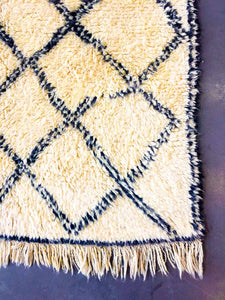 BENI OURAIN MOROCCAN RUG - Vintage Handmade Carpet - On Sale!