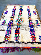 Load image into Gallery viewer, AZILAL MOROCCAN RUG #214 - Vintage Handmade Carpet
