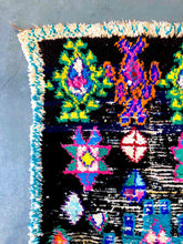 Load image into Gallery viewer, BOUCHEROUITE MOROCCAN RUNNER #265 - Vintage Handmade Carpet
