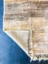 Load image into Gallery viewer, BENI MRIRT MOROCCAN RUNNER #315- Handmade Carpet
